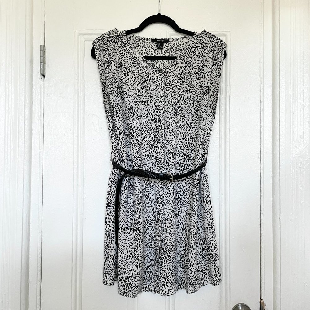 FOREVER 21 Black & White Animal Print Tunic Dress